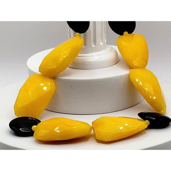 Vintage Statement Necklace of Large Yellow Aventurine and Black Agate Beads 18" - Picture 5 of 5